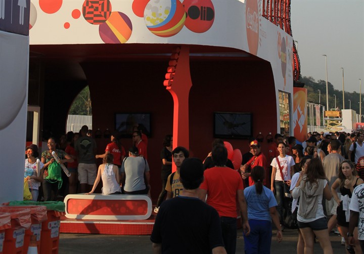 Ativação Coca-Cola em área de evento