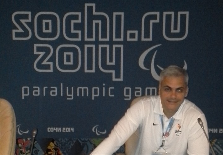Representante em coletiva dos Jogos Paralímpicos Sochi 2014
