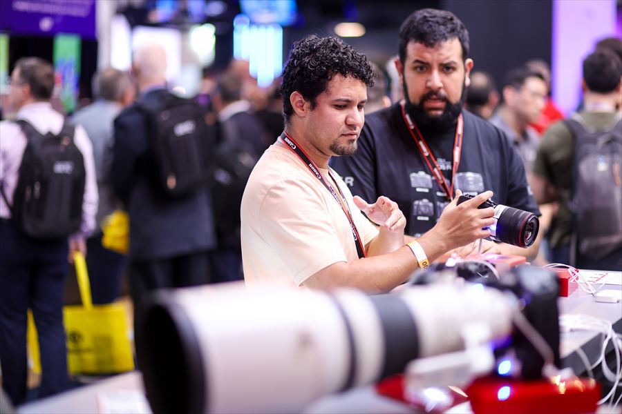 Demonstração prática de câmera Canon na SET Expo